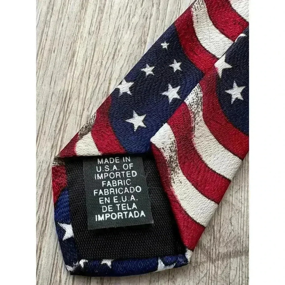 UNBRANDED | Men's Waving American Flag Patriotic Made in America Neck Tie | NWT - Picture 3 of 6